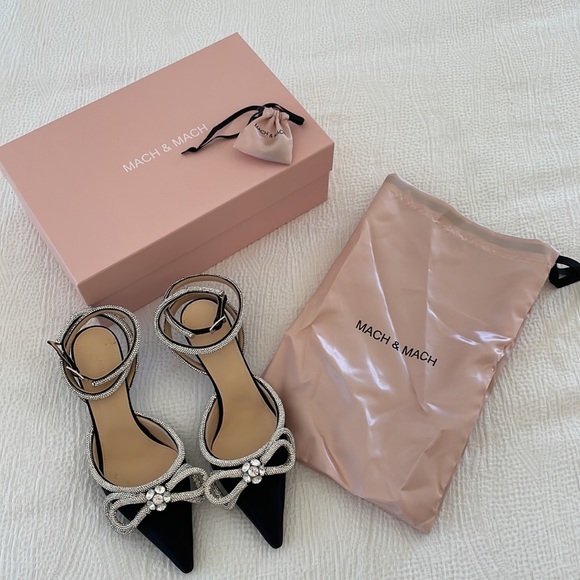 Mach & Mach Satin Crystal Embellished Bow Pumps Size  IT 38 (US 7.5) - Picture 4 of 4